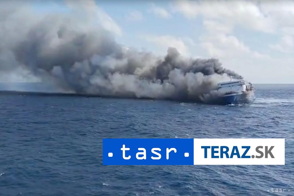 TRAGEDIA NA MORI Poziar na lodi si vyziadal 5 obeti a 41 nezvestnych