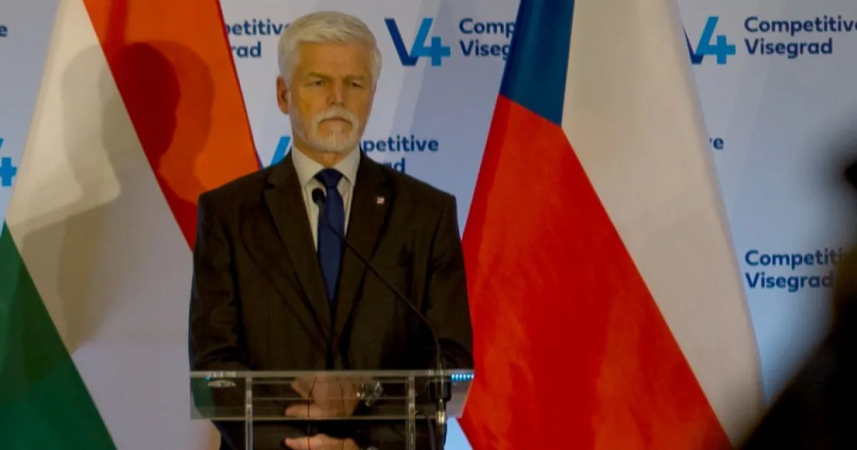 Český prezident pripustil možnosť zostrelenia ruských lietadiel