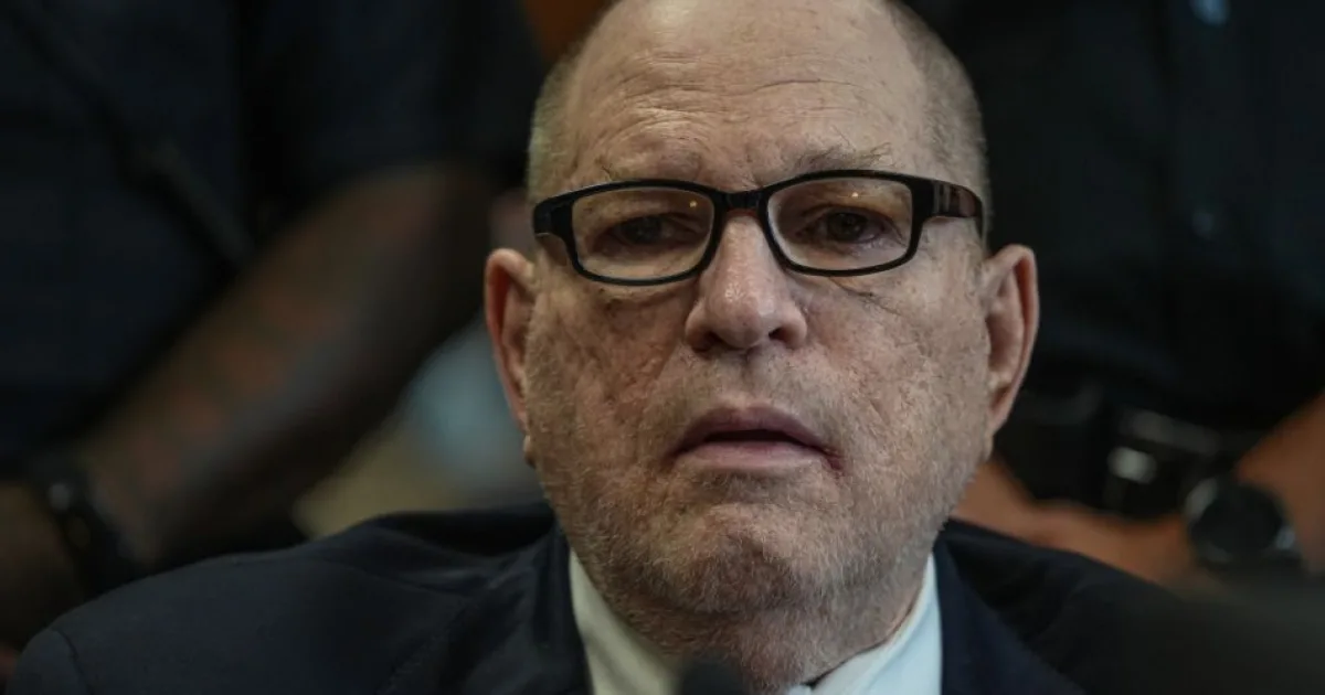 Harvey Weinstein dostal 15 rokov väzenia