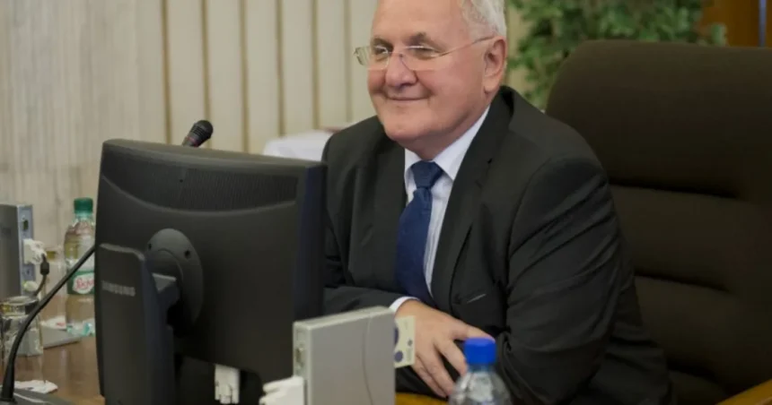 Historik, archeológ a politik Dušan Čaplovič by mal 80 rokov