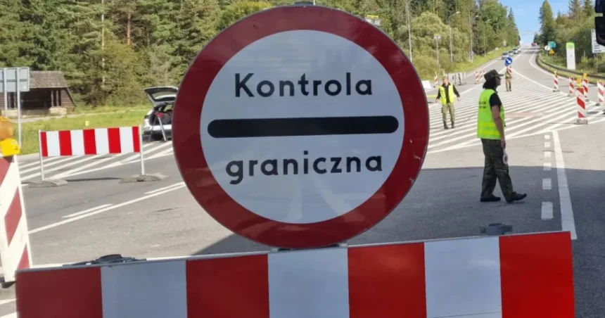Poľsko uviedlo niektoré hraničné priechody s Ukrajinou do pohotovosti