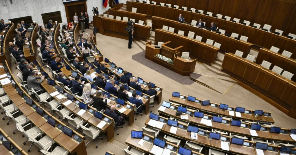 Poslanci začali rokovanie o návrhu nového Občianskeho zákonníka