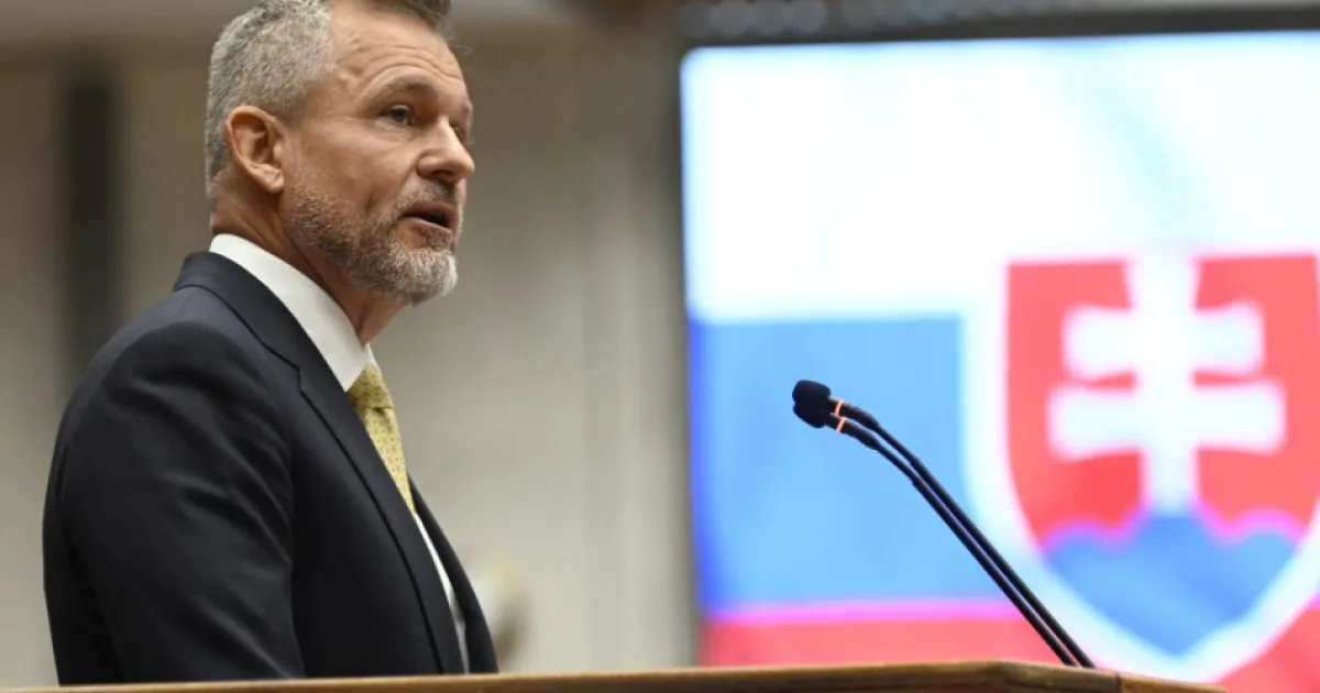 Prezident Peter Pellegrini sa chce stretnúť s premiérom Robertom Ficom