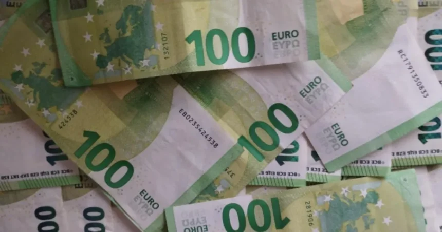 Štát si po letnej pauze požičal v aukcii dlhopisov 603 miliónov eur