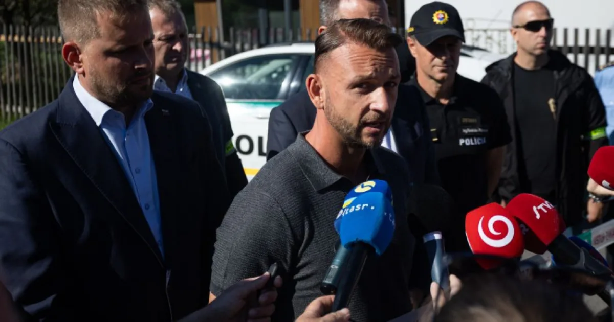Šutaj Eštok chce, aby sa o návrhu na ochranu mládeže rokovalo v utorok