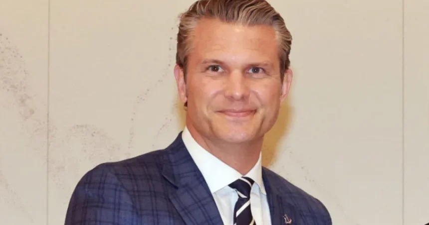 Hegseth pricestoval neohlásene do Izraela, rokoval s Netanjahuom