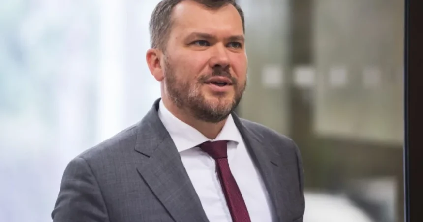 Karas: Odmietam tvrdenia o približovaní sa k Smeru