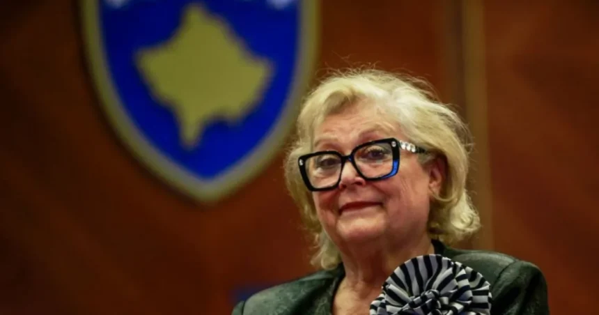 Kosovský parlament zvolil prezidentku, vyhol sa rozpusteniu