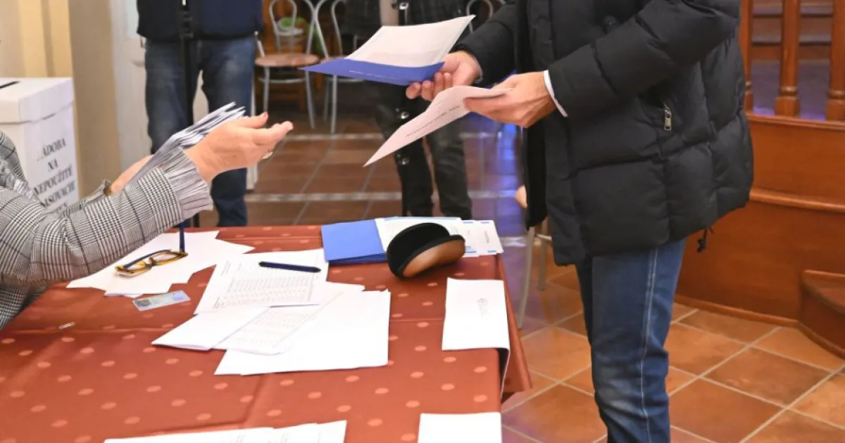 Moratórium pred voľbami sa predlžuje, potrvá do 20.30 h