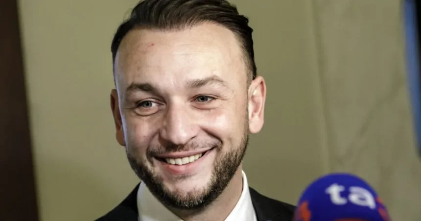 Policajtom sa v priemere zvýši plat o 350 eur