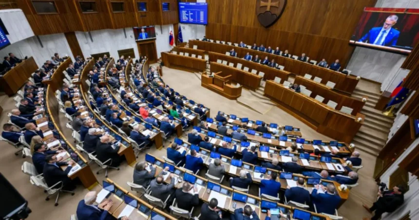 Poslanci pokračujú v piaty deň diskusie o návrhu rozpočtu na rok 2027