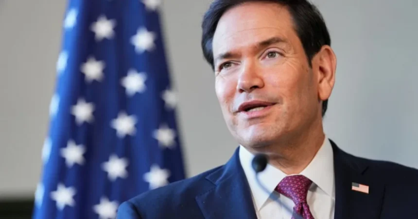 Rubio: Trump pozastavil sankcie voči Rusku, chce analyzovať dosahy