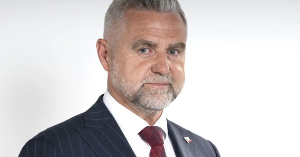 Smer-SD kritizuje opozíciu, Matovič podľa neho radikalizuje mládež