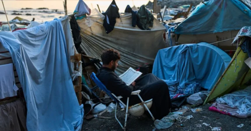 V Ceute pred kráľovskou návštevou zrušili posledný tábor migrantov