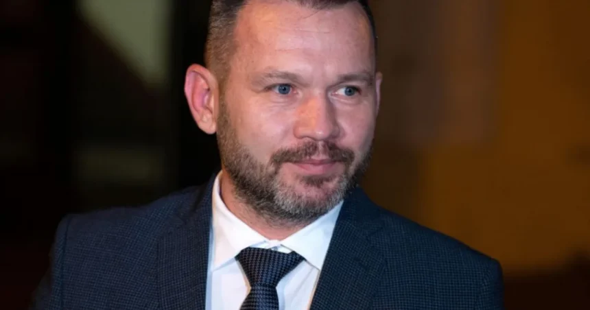 V Nitrianskom kraji po spočítaní nad 14 % okrskov vedie B. Becík