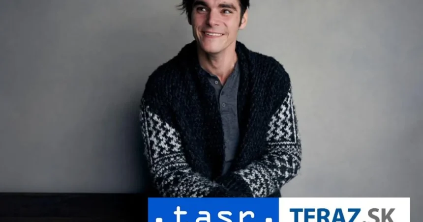 Zomrel herec R. J. Mitte, známy zo seriálu Perníkový tatko